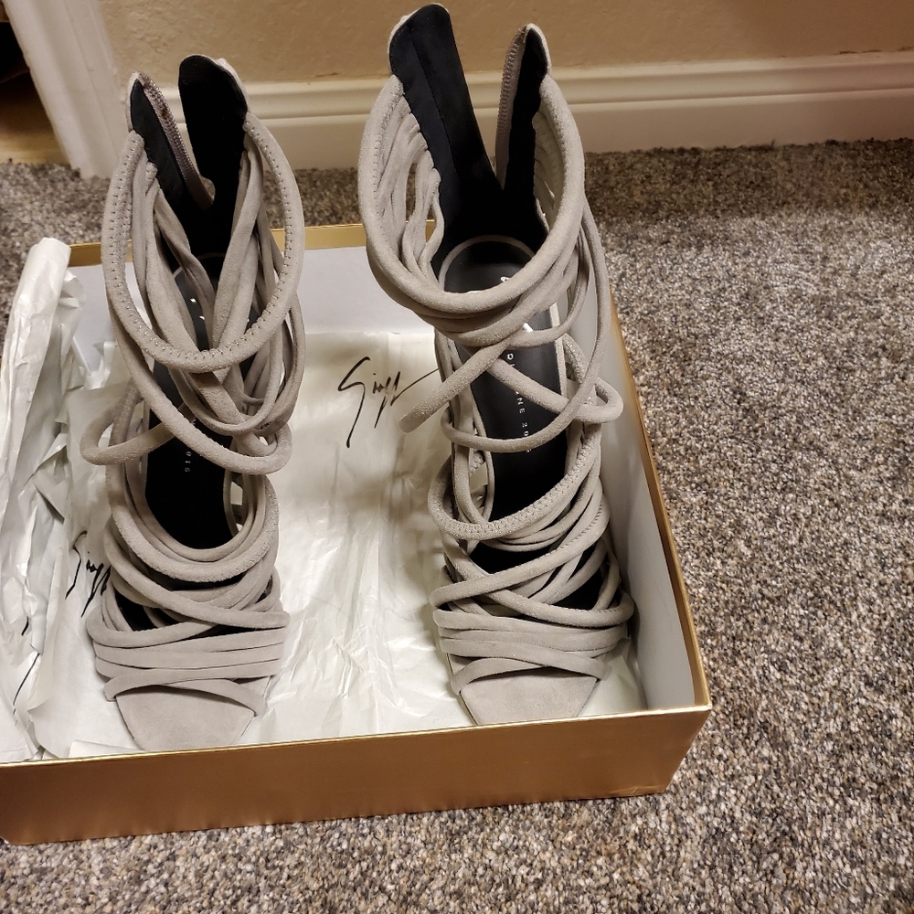 Shoes - Picture 8 of 16